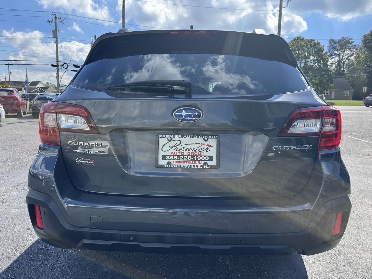 Subaru Outback  2018