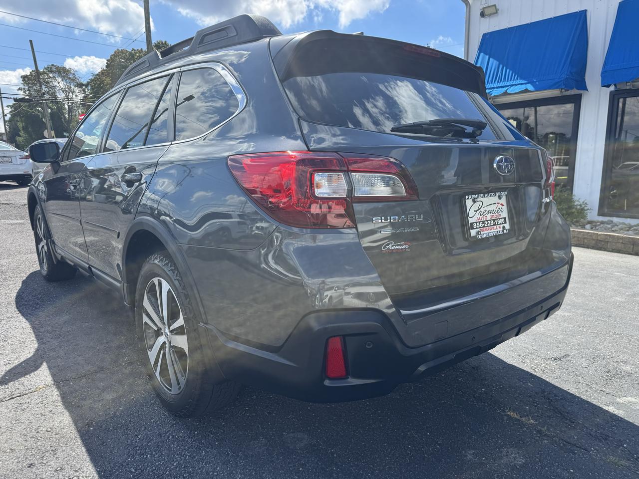 Subaru Outback  2018