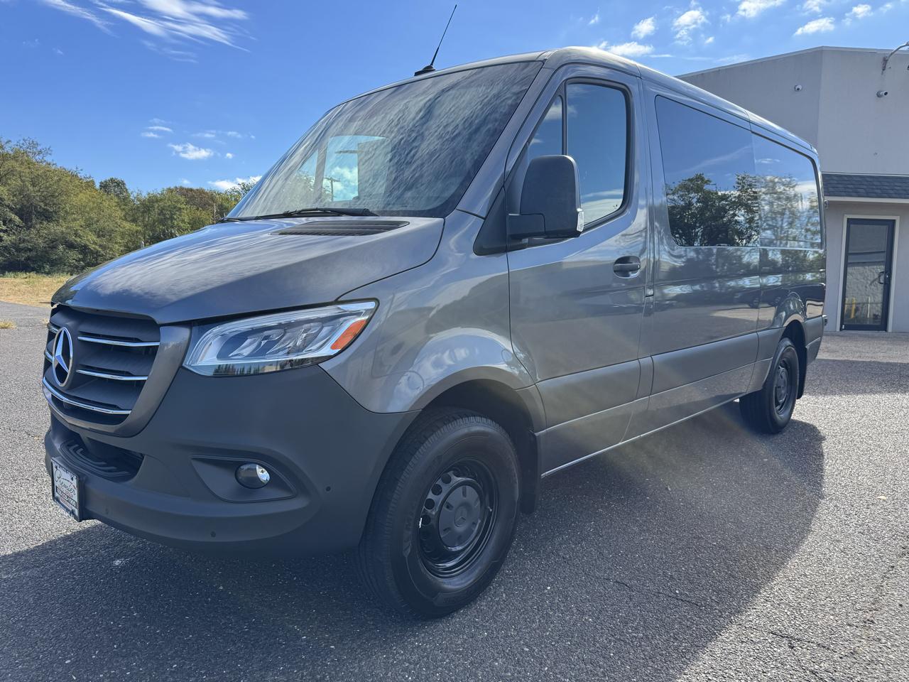 2024 Mercedes-Benz Sprinter Crew Van Base