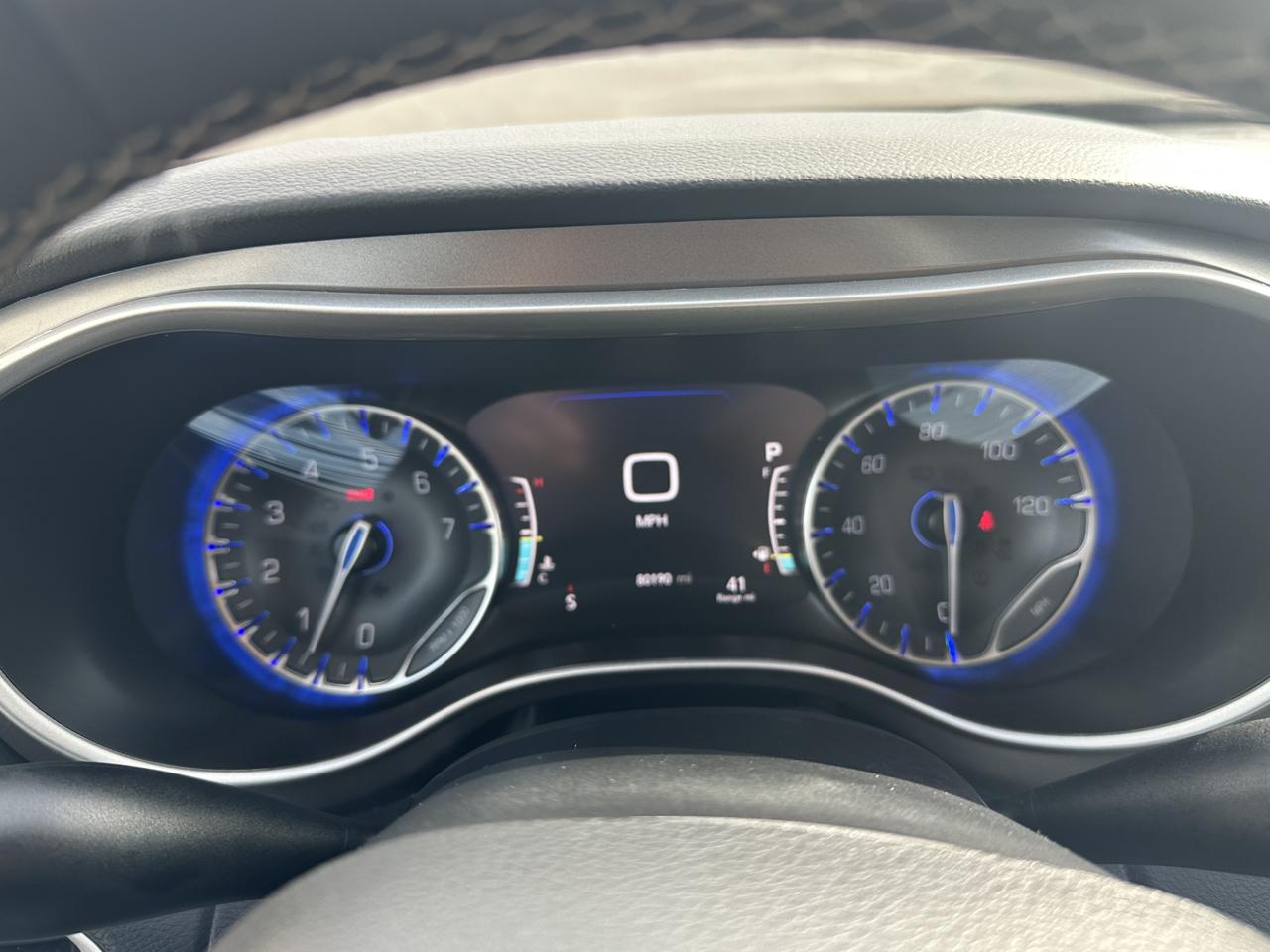 Chrysler Pacifica  2023