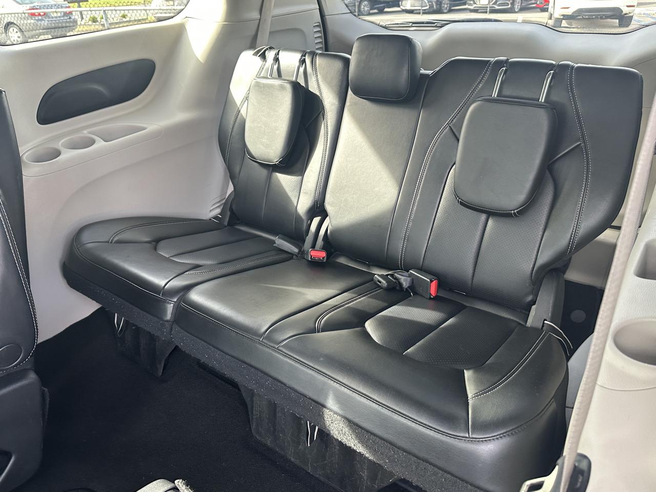 Chrysler Pacifica  2023