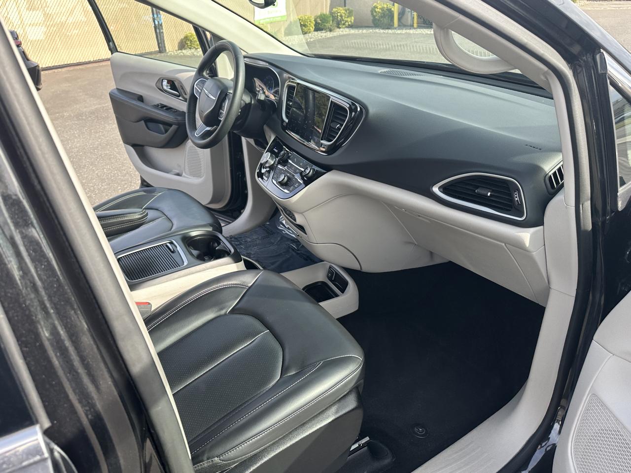 Chrysler Pacifica  2023