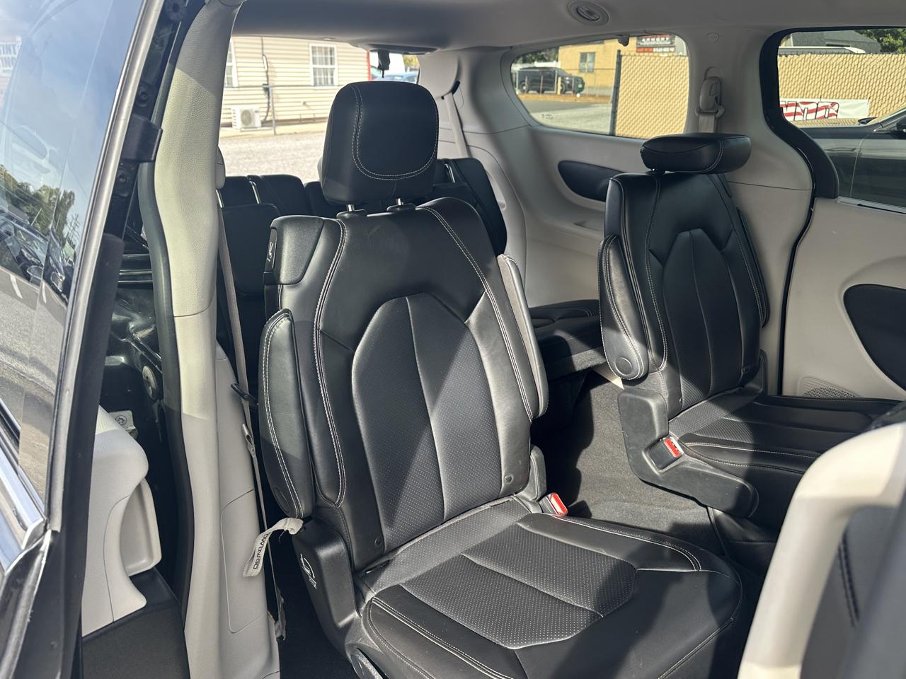 Chrysler Pacifica  2023
