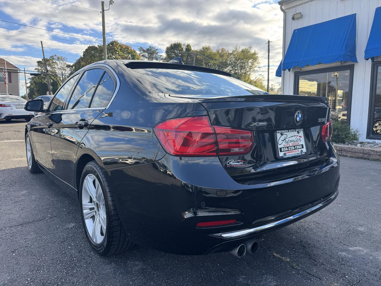 BMW 3 Series  2017