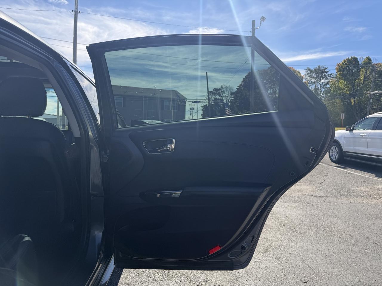 Toyota Avalon  2018