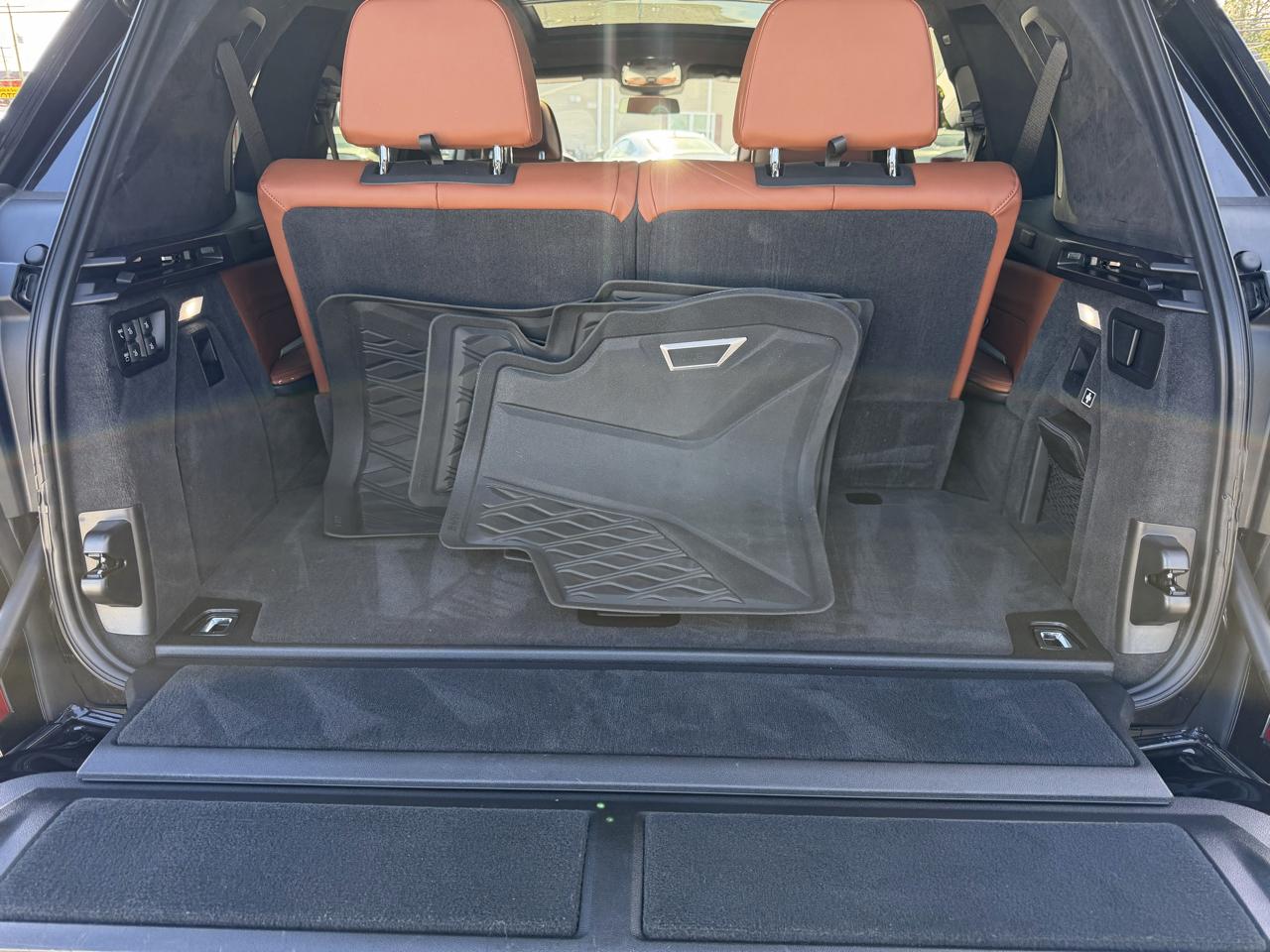 BMW X7  2025