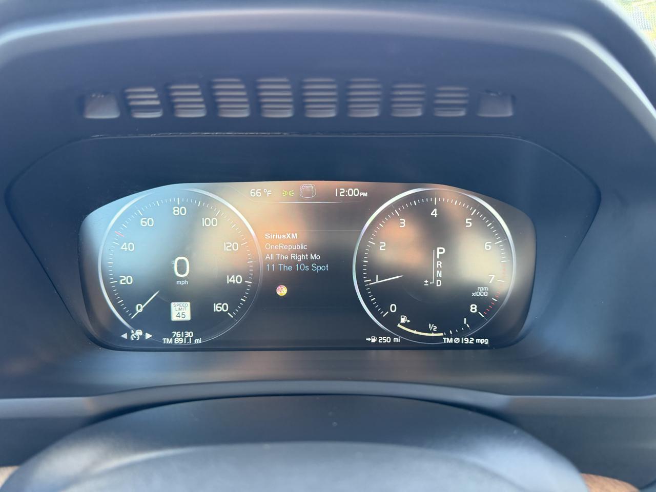 Volvo XC90  2022
