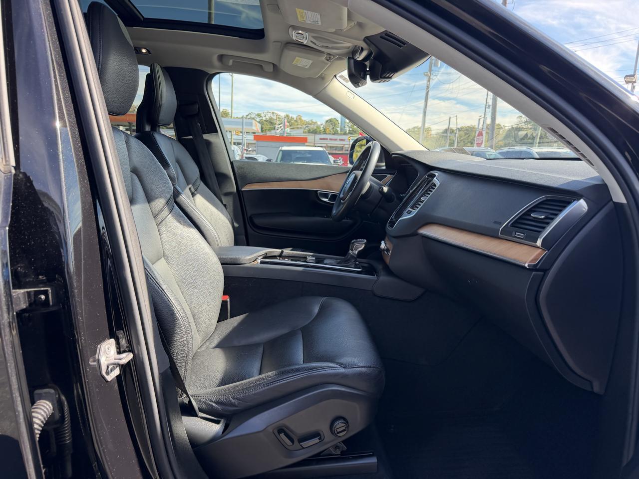 Volvo XC90  2022