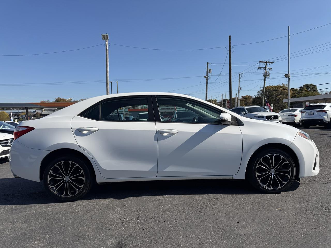 Toyota Corolla  2015