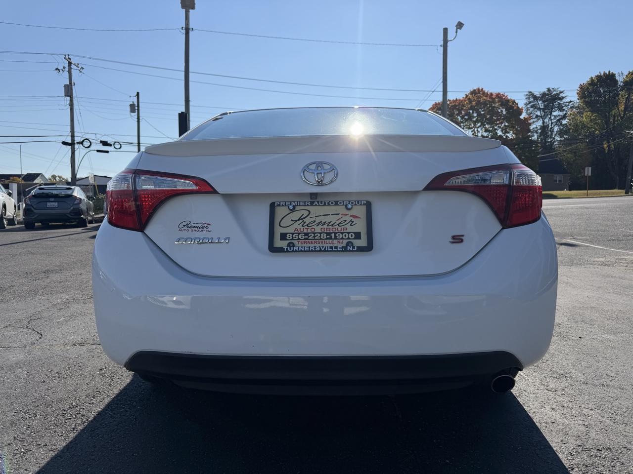 Toyota Corolla  2015