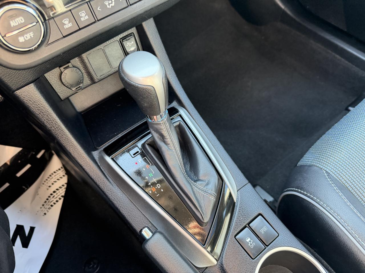 Toyota Corolla  2015