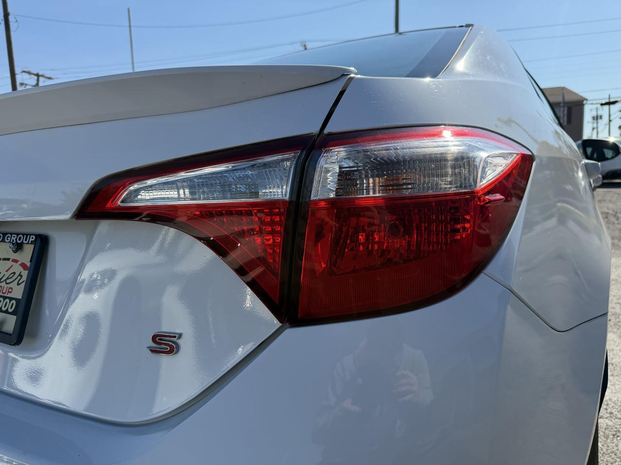 Toyota Corolla  2015