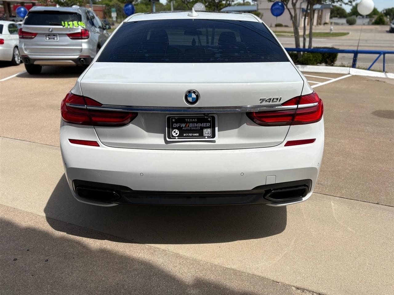 BMW 7-Series  2018