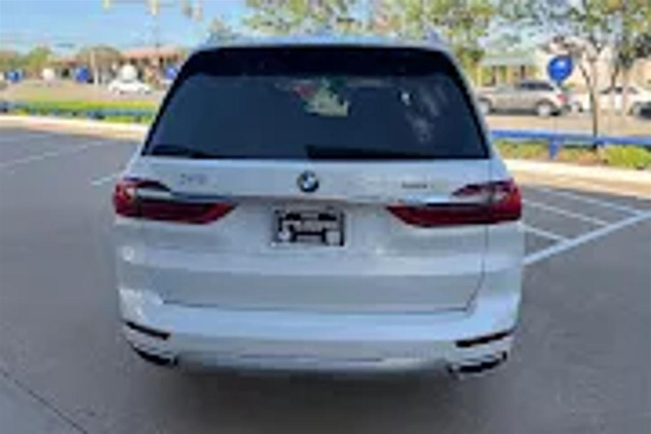 BMW X7  2020