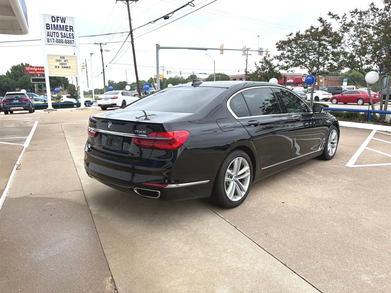 BMW 7-Series  2018