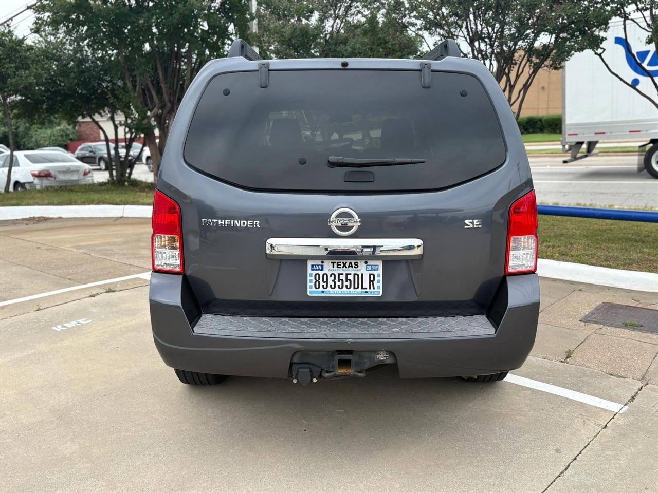 Nissan Pathfinder  2010