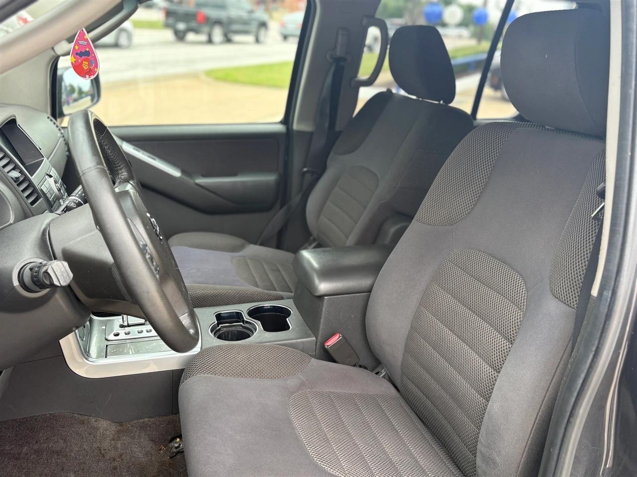 Nissan Pathfinder  2010