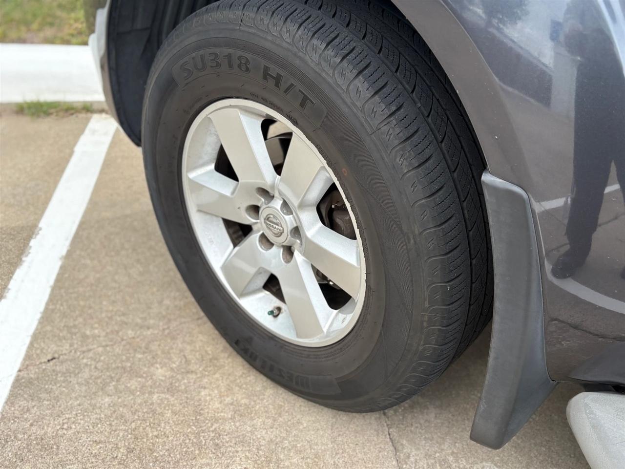 Nissan Pathfinder  2010