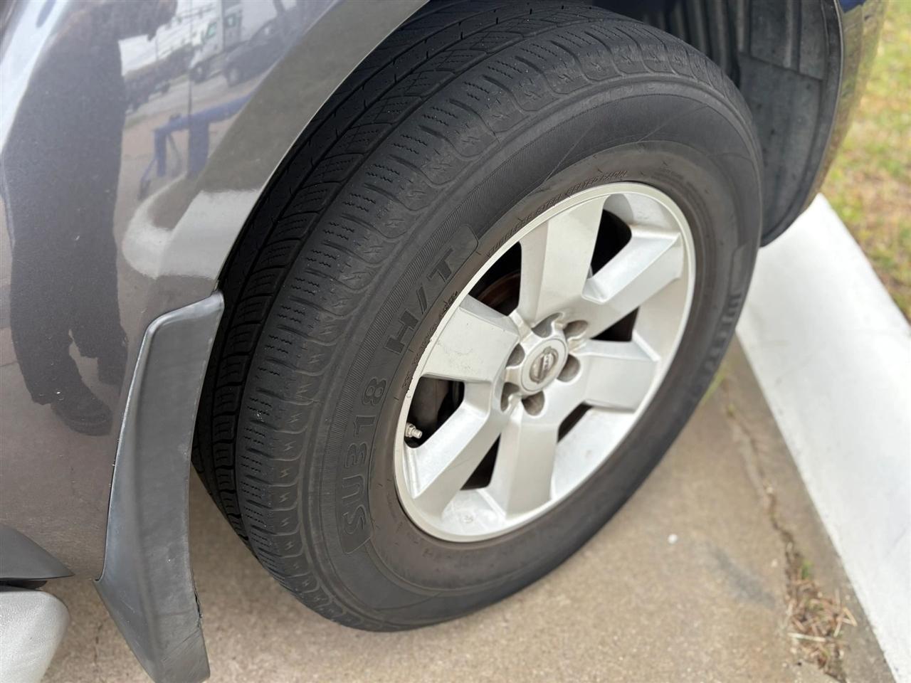 Nissan Pathfinder  2010