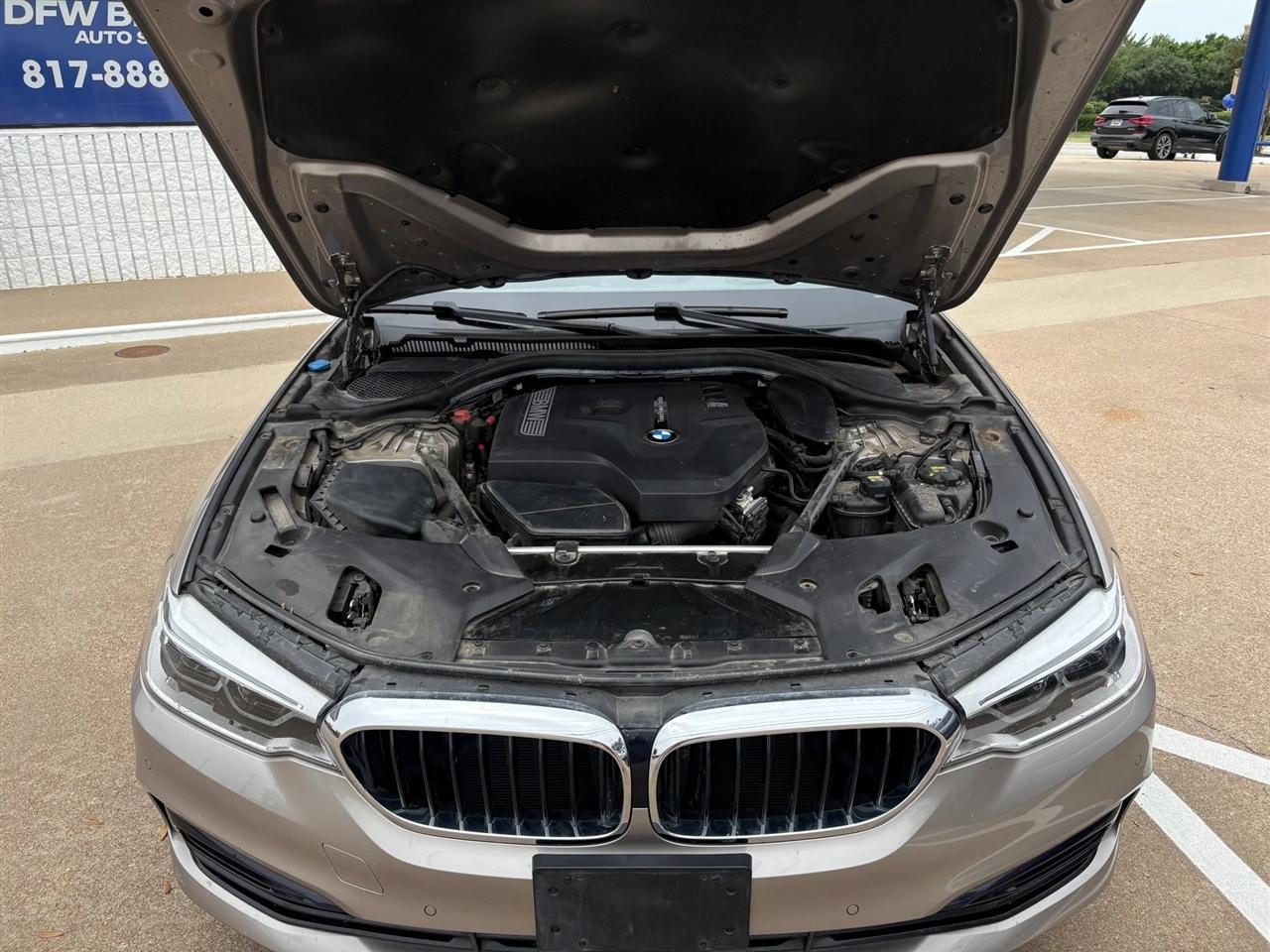 BMW 5-Series  2018