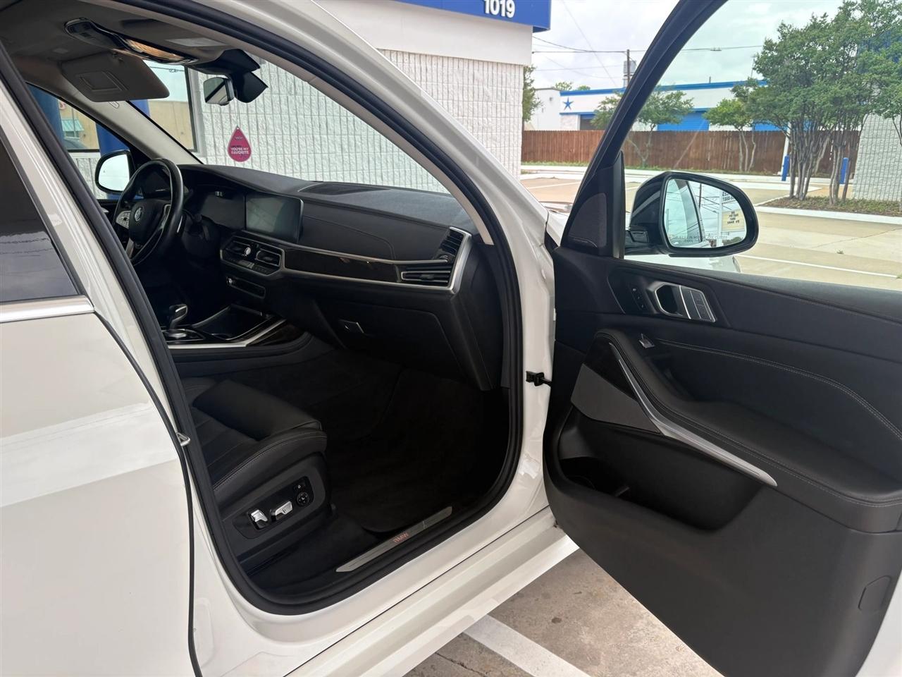 BMW X7  2019