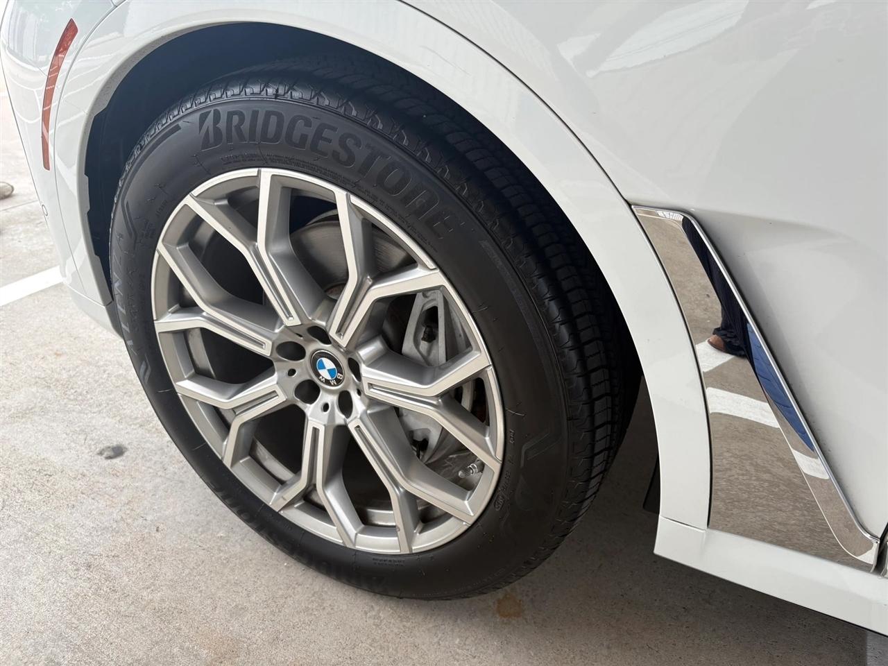 BMW X7  2019