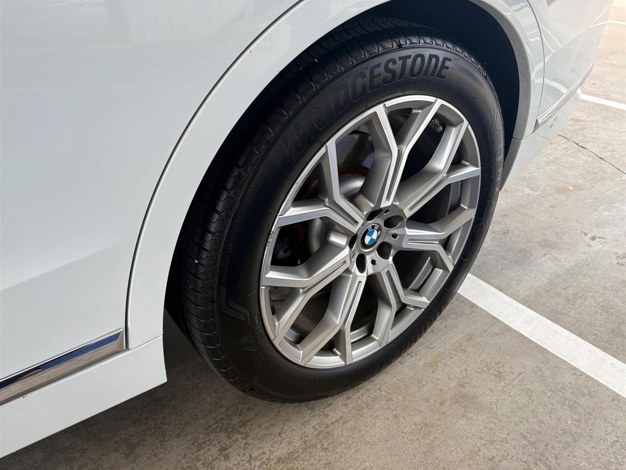 BMW X7  2019