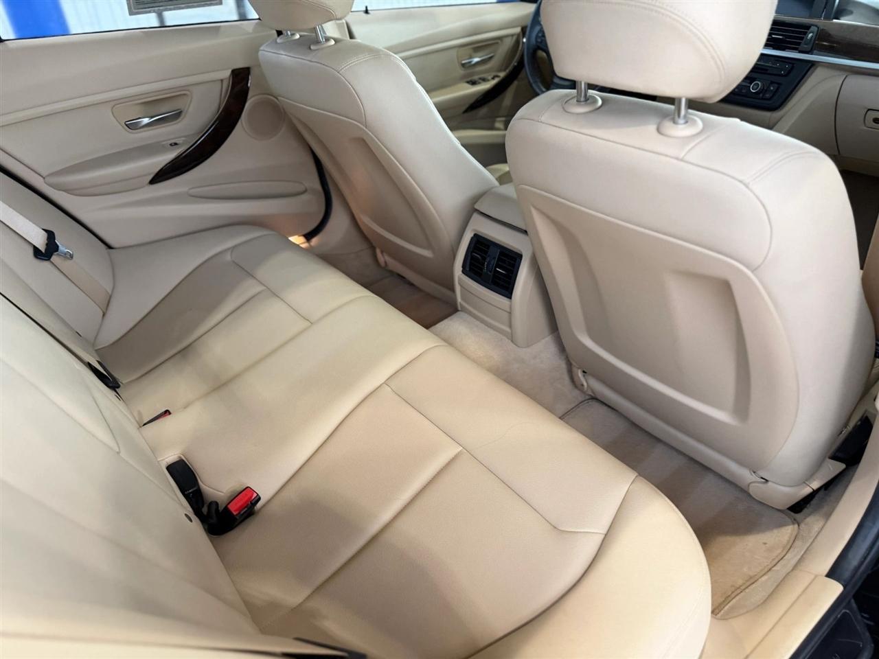 BMW 3-Series  2015