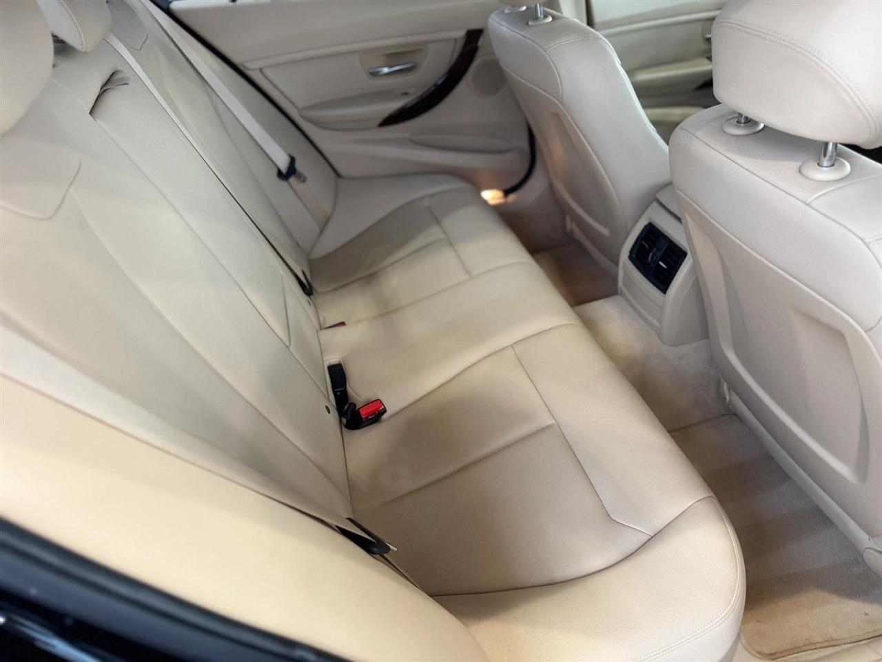 BMW 3-Series  2015