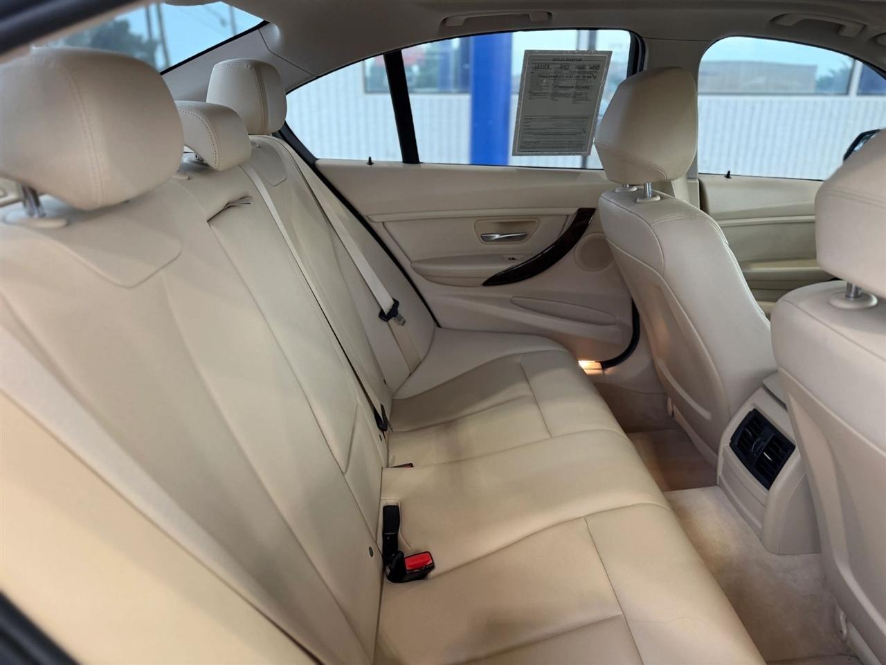 BMW 3-Series  2015