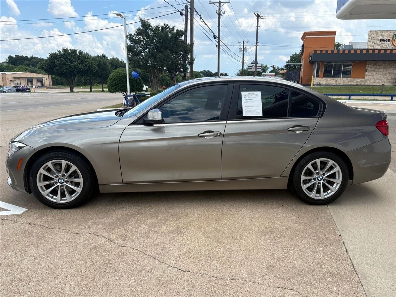 BMW 3-Series  2018