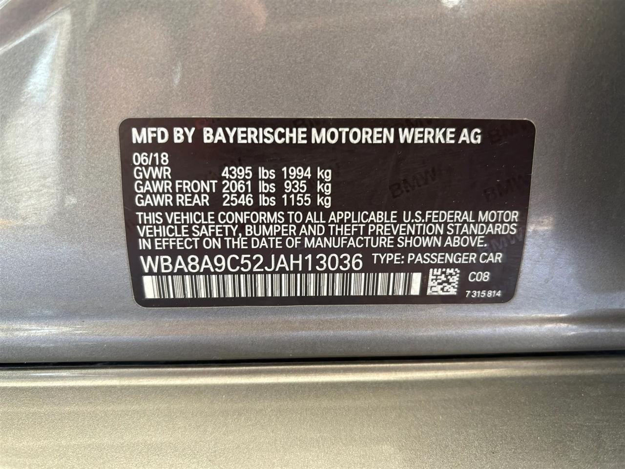 BMW 3-Series  2018
