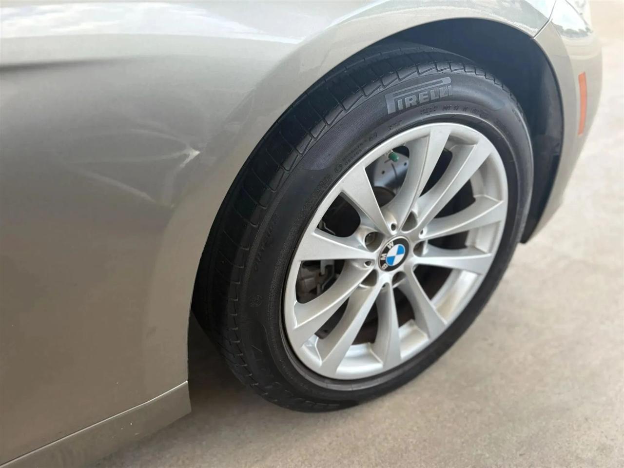 BMW 3-Series  2018