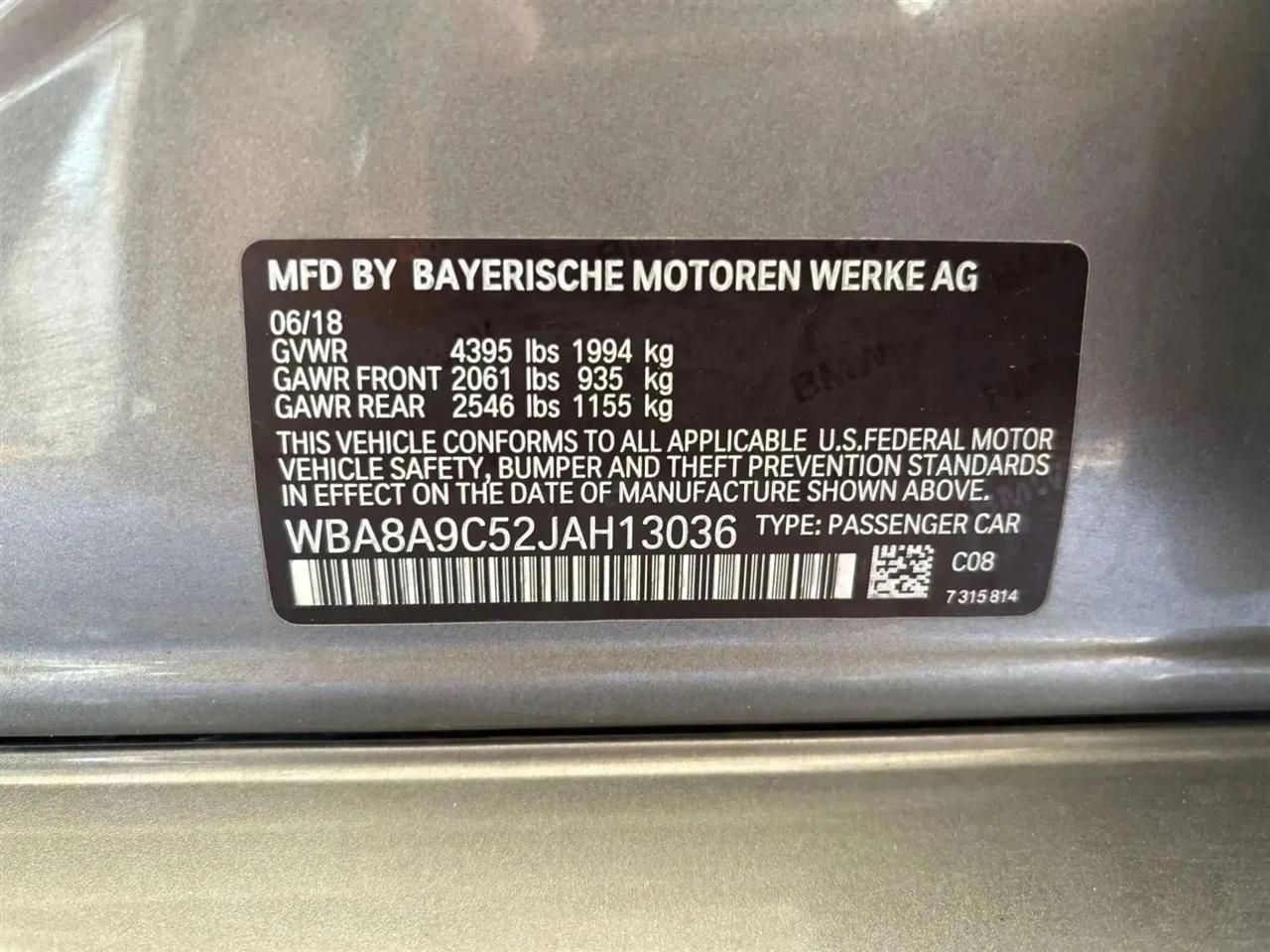 BMW 3-Series  2018