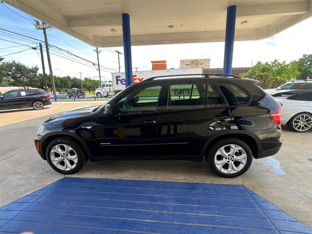 BMW X5  2011