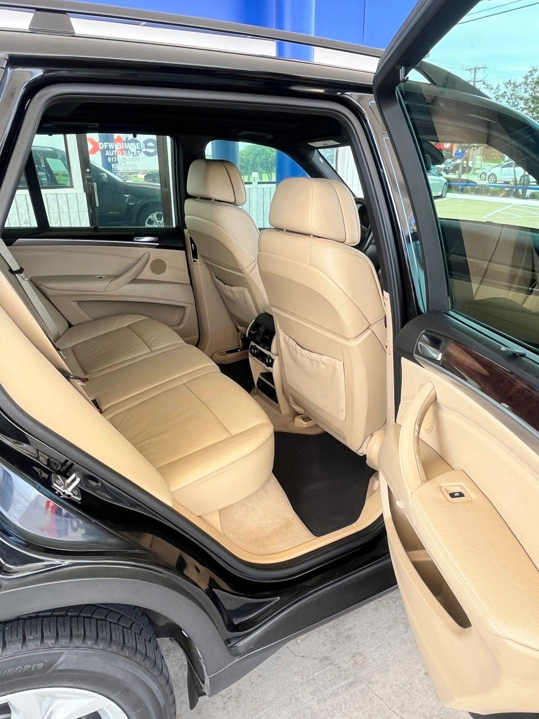 BMW X5  2011