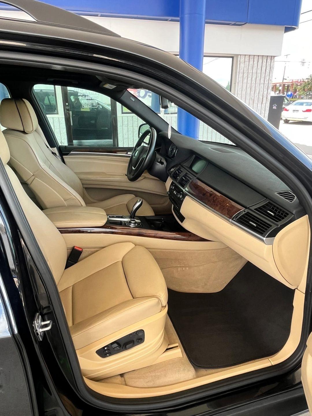 BMW X5  2011