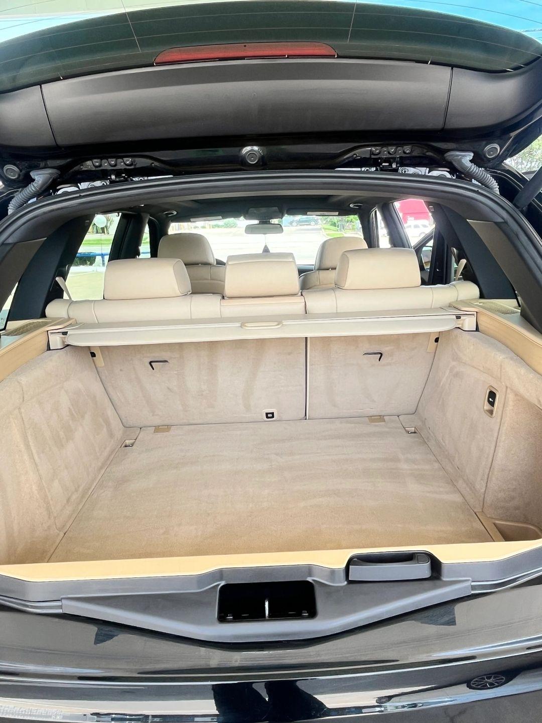 BMW X5  2011