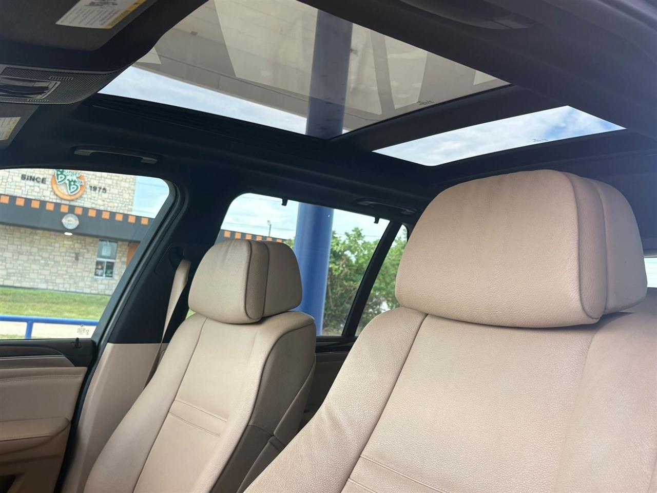 BMW X5  2011