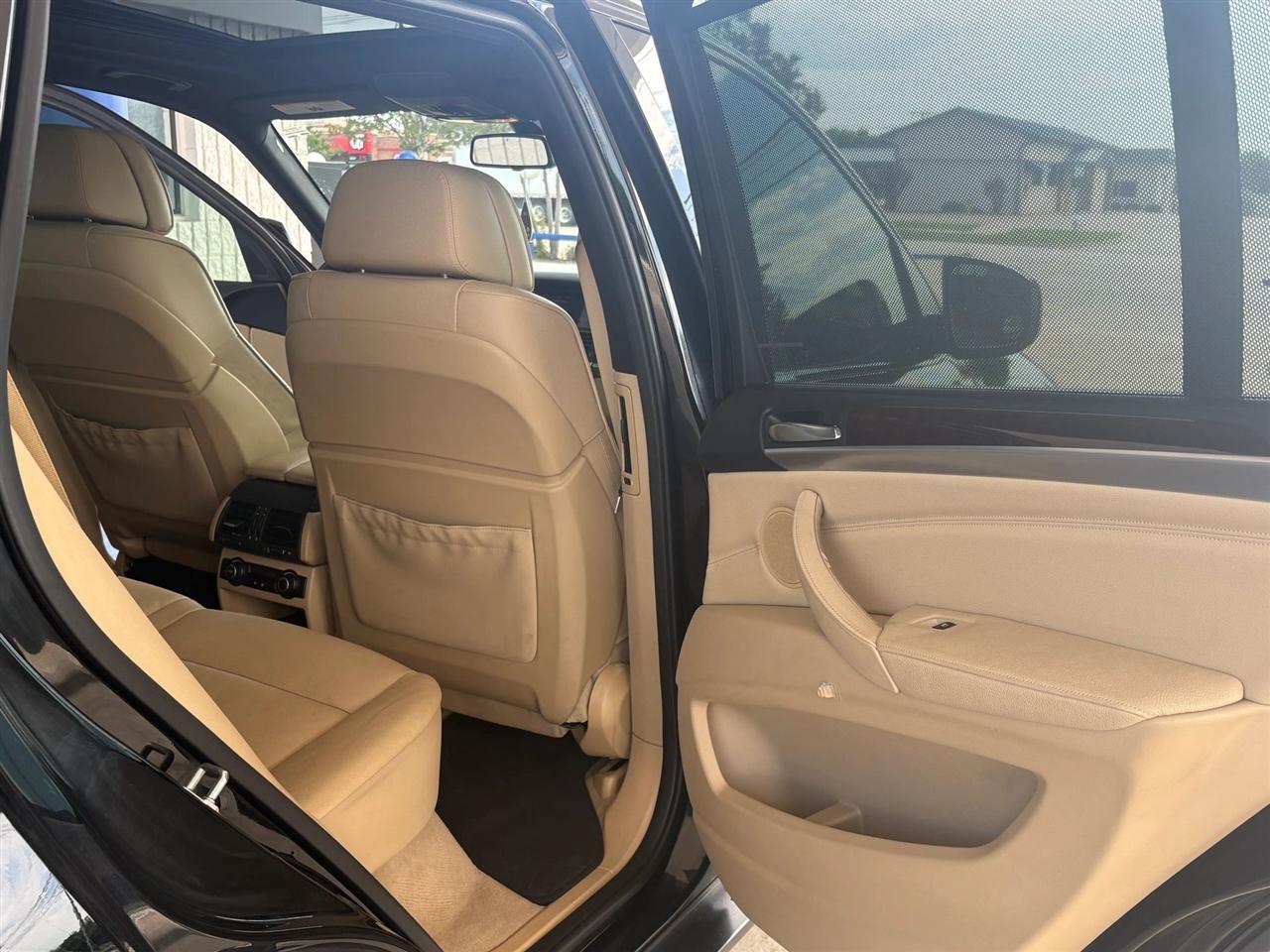 BMW X5  2011