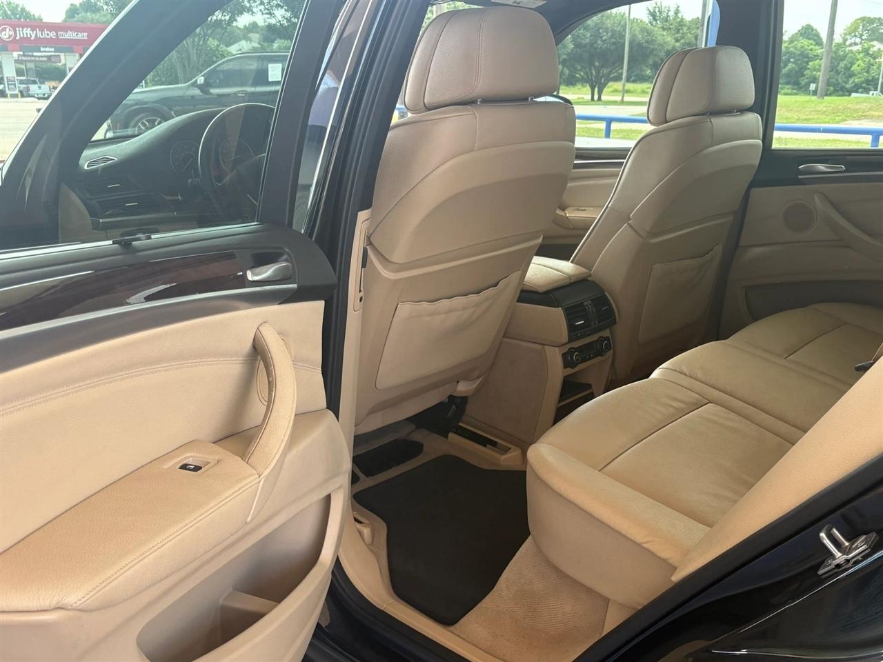 BMW X5  2011