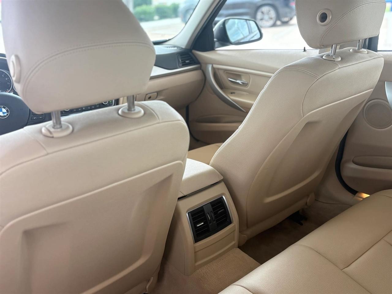 BMW 3-Series  2016