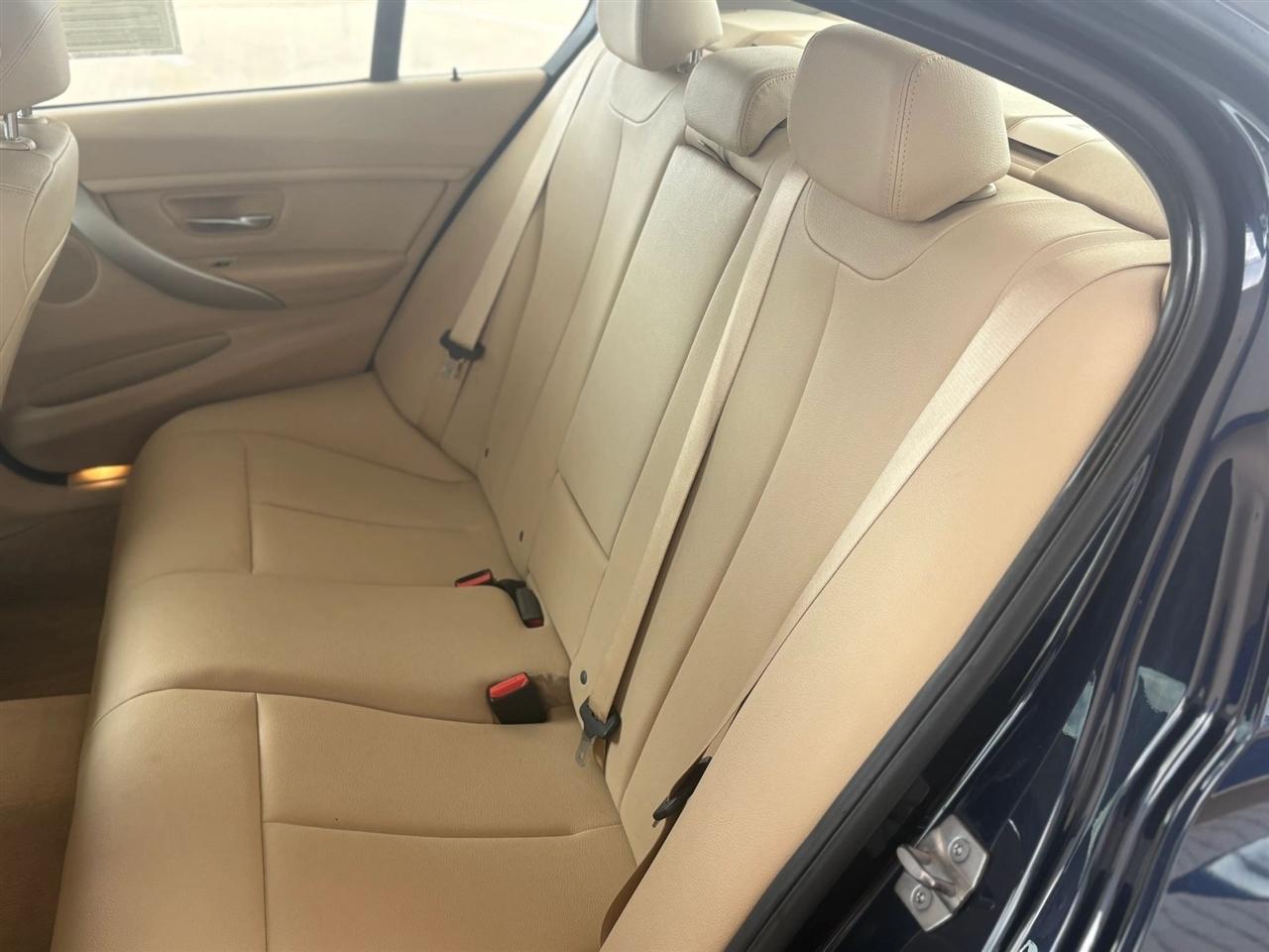 BMW 3-Series  2016