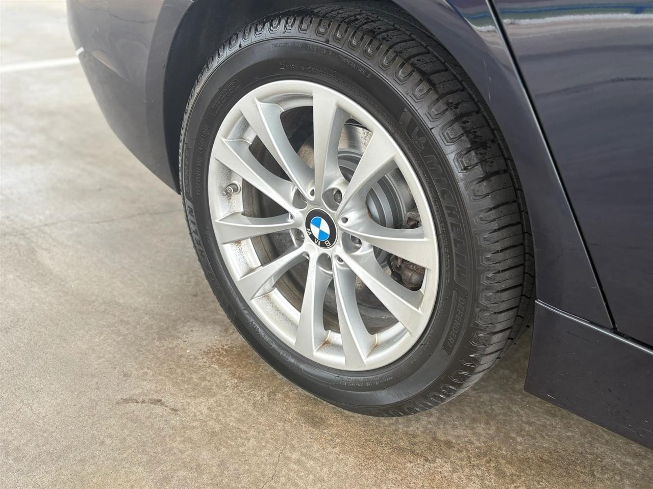 BMW 3-Series  2016