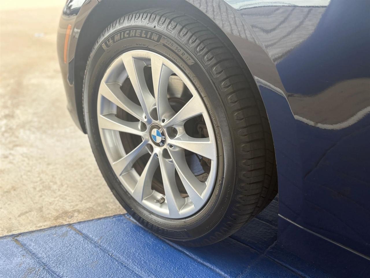 BMW 3-Series  2016
