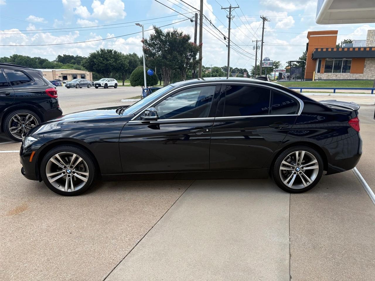 BMW 3-Series  2018