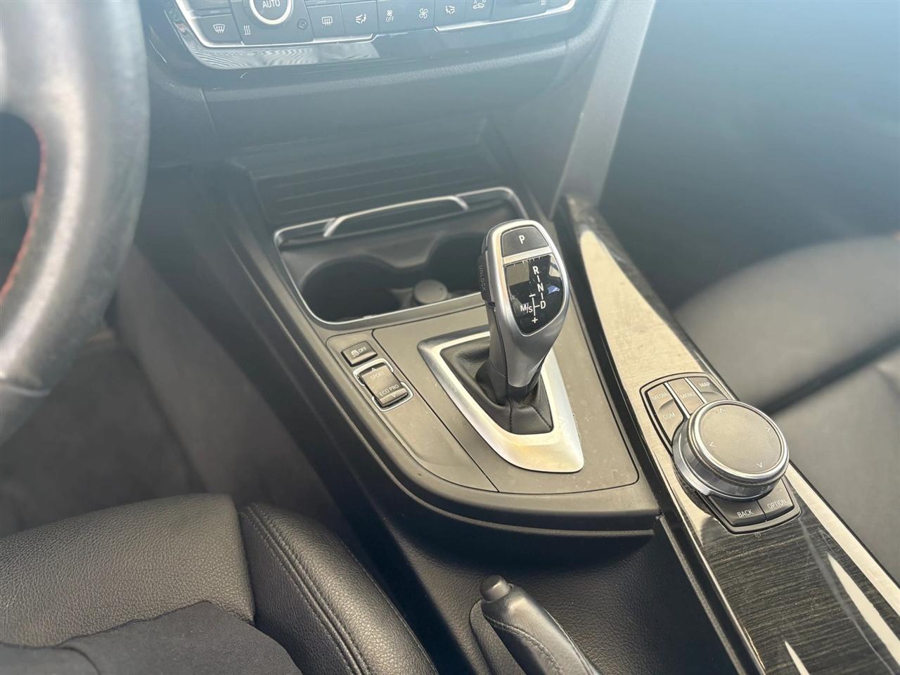 BMW 3-Series  2018