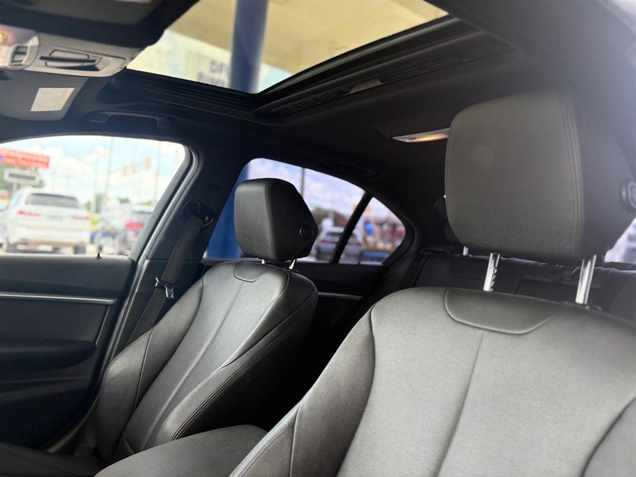 BMW 3-Series  2018