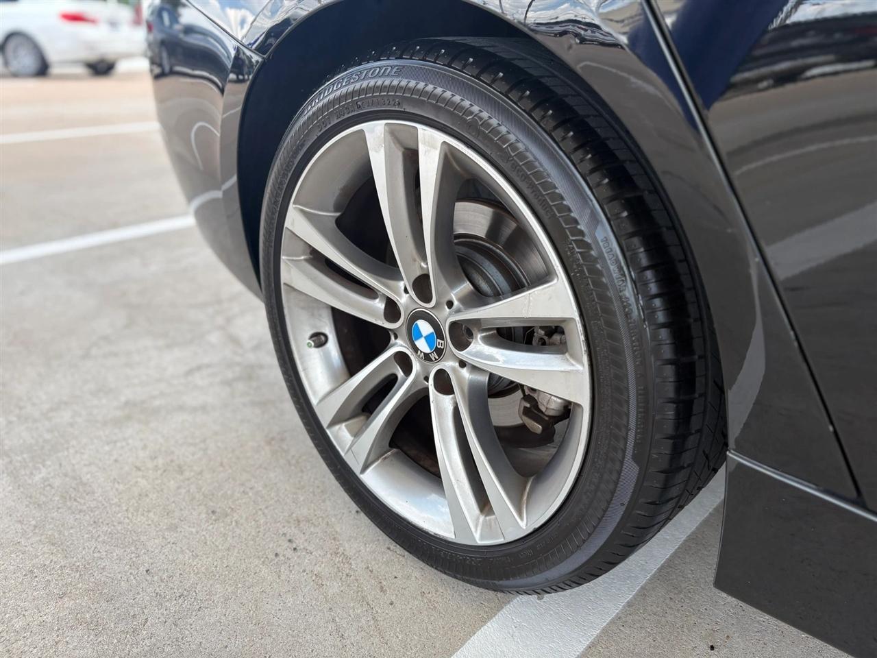 BMW 3-Series  2018