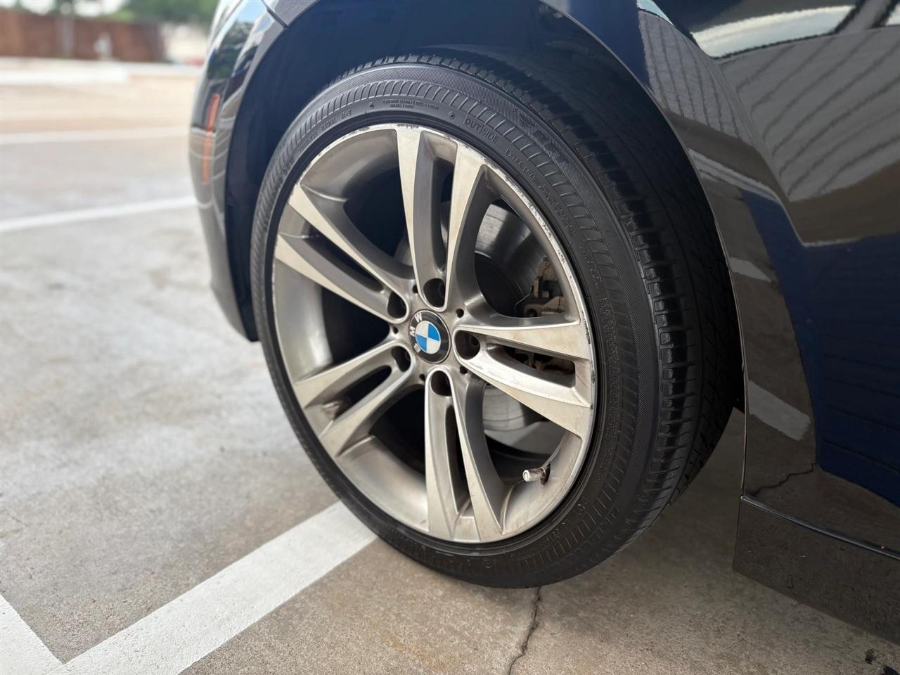 BMW 3-Series  2018